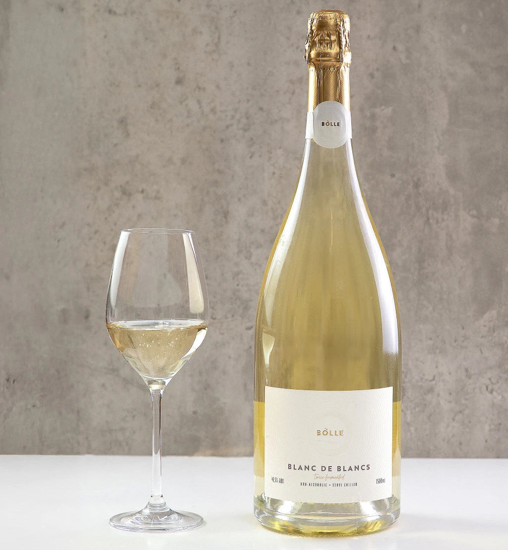 Magnum and glass of Blanc de Blancs 